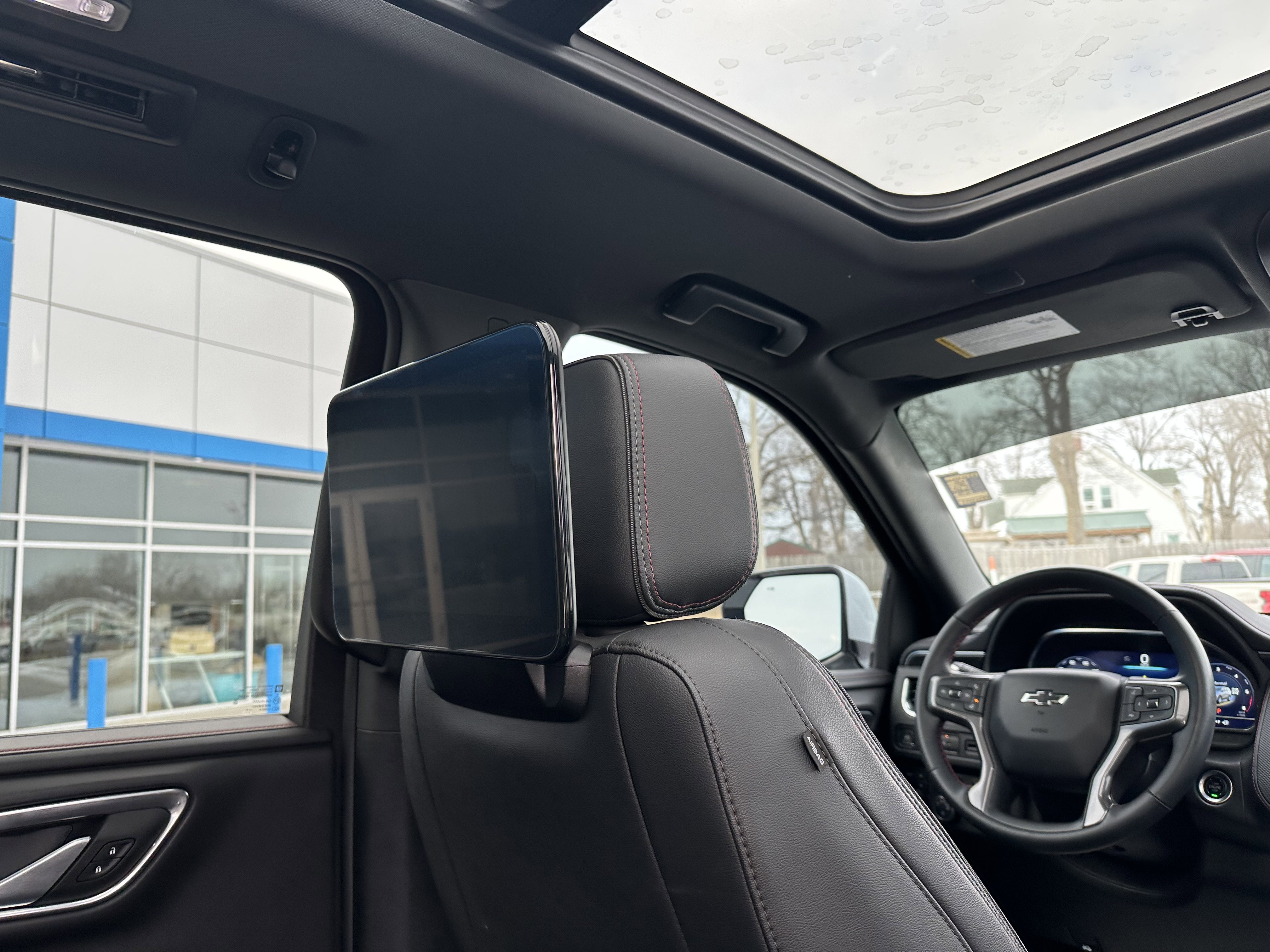 Certified 2024 Chevrolet Suburban RST w/ Luxury Package image 37