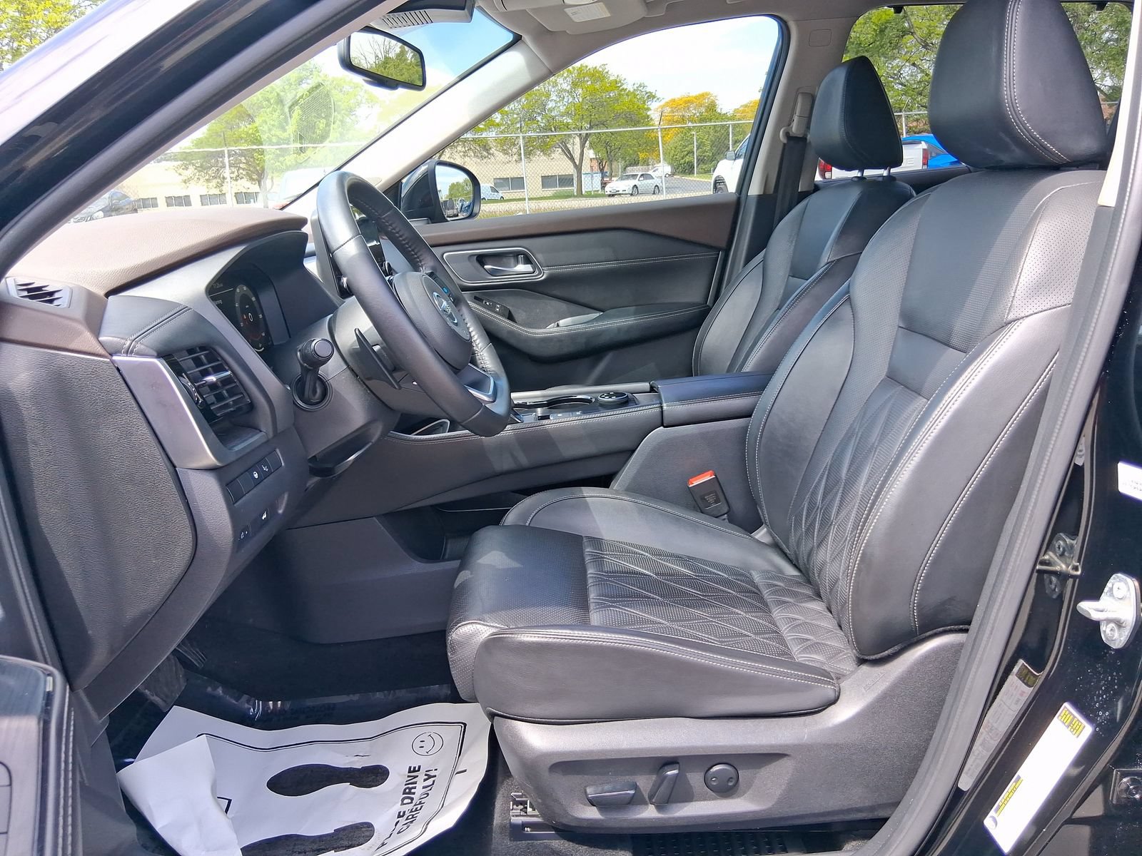 Used 2021 Nissan Rogue Platinum AWD/4WD image 9