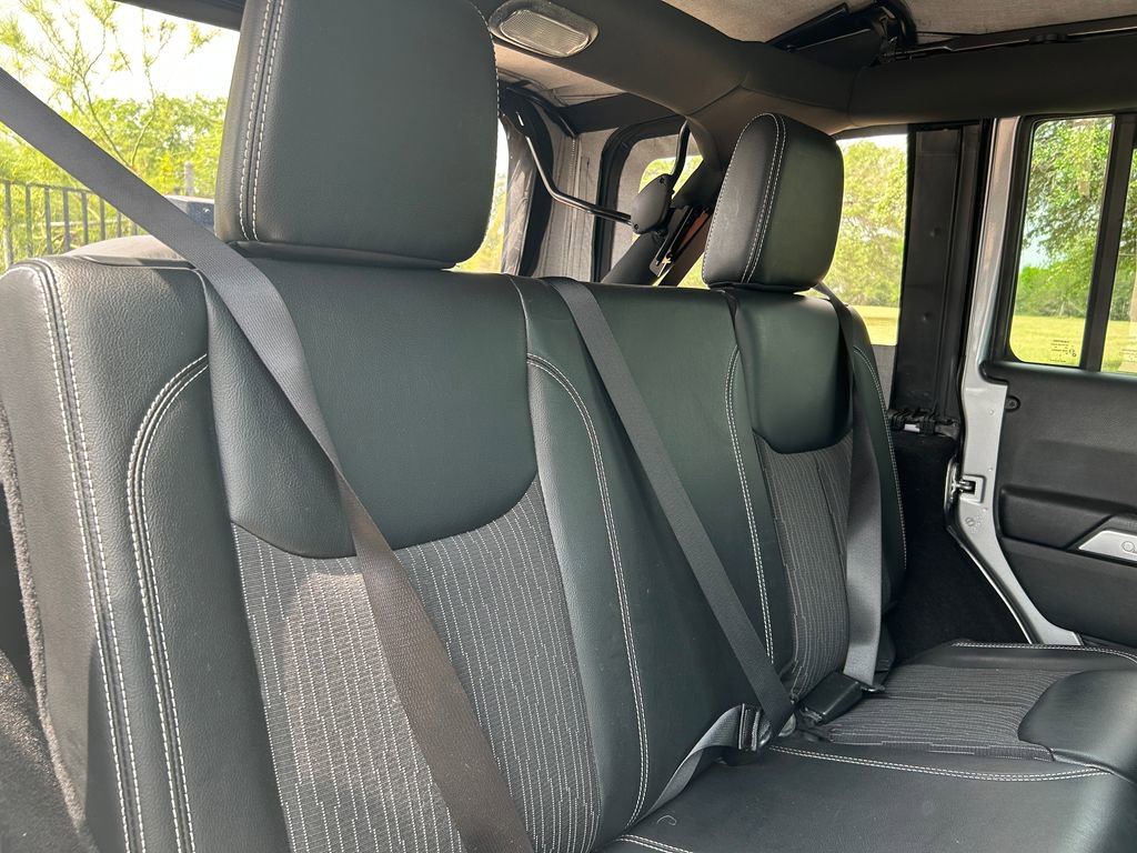 Used 2013 Jeep Wrangler Unlimited Sport image 16