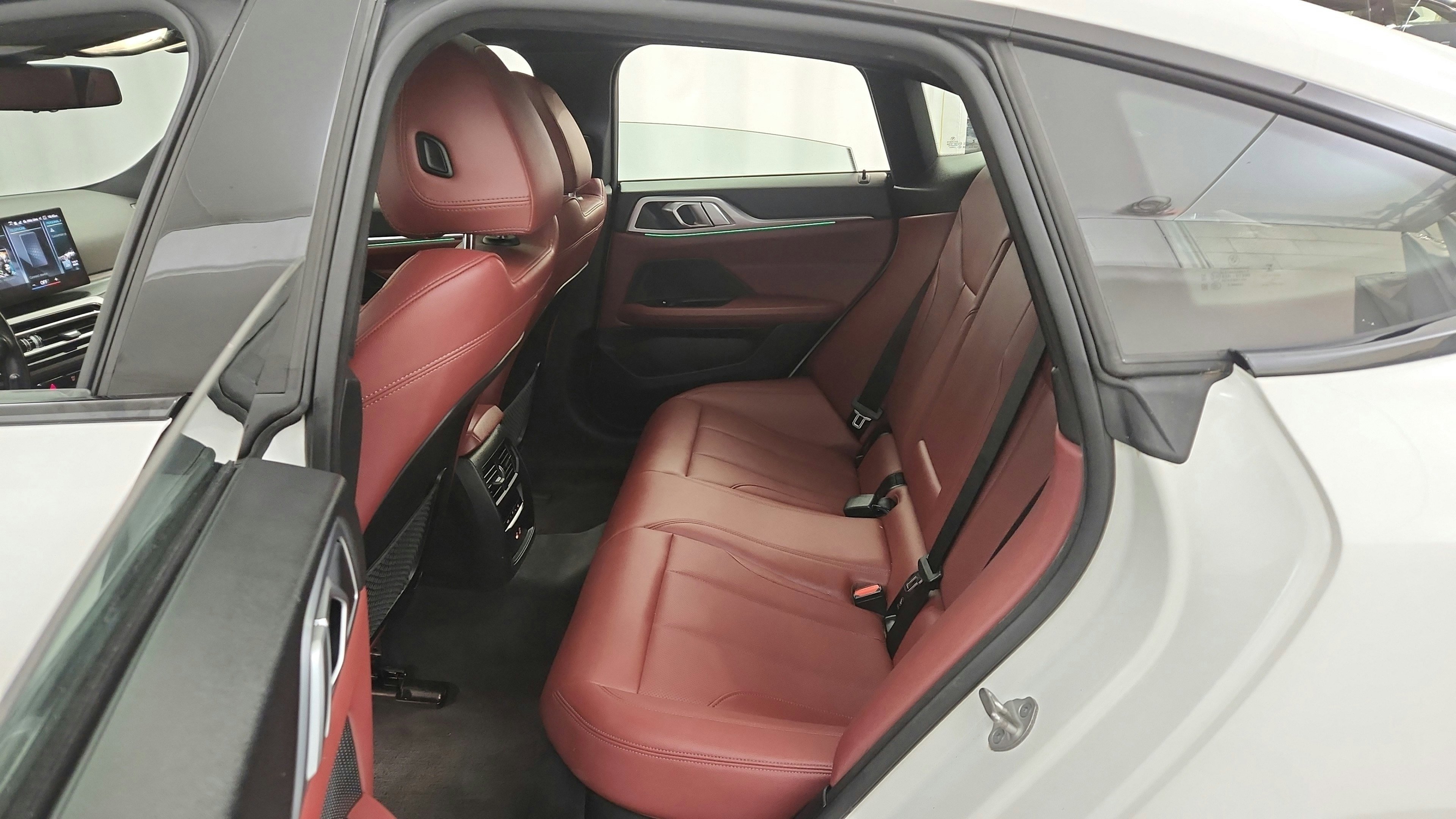 Used 2023 BMW i4 eDrive35 RWD image 25