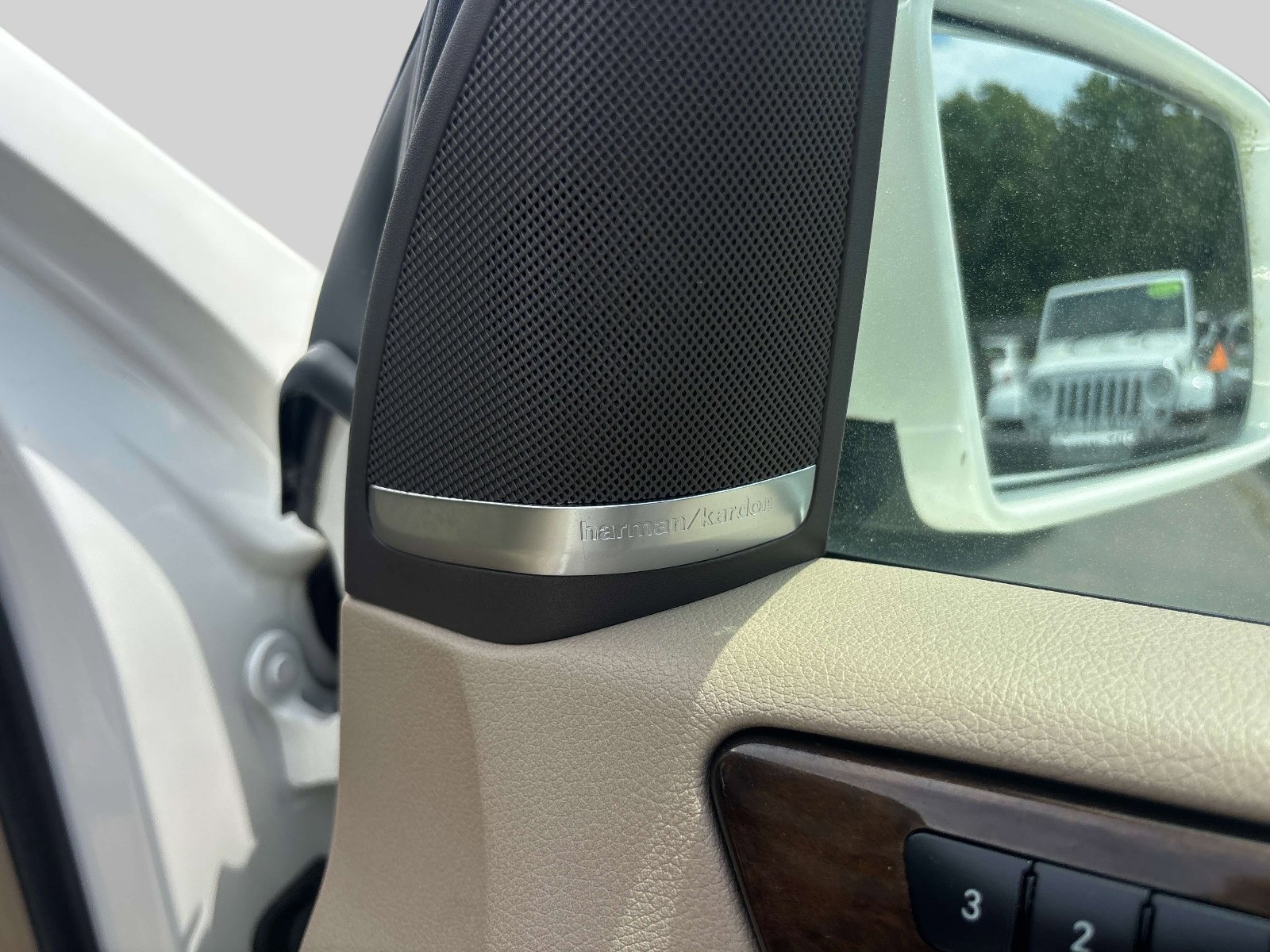 Used 2015 Mercedes-Benz GL 450 4MATIC image 18