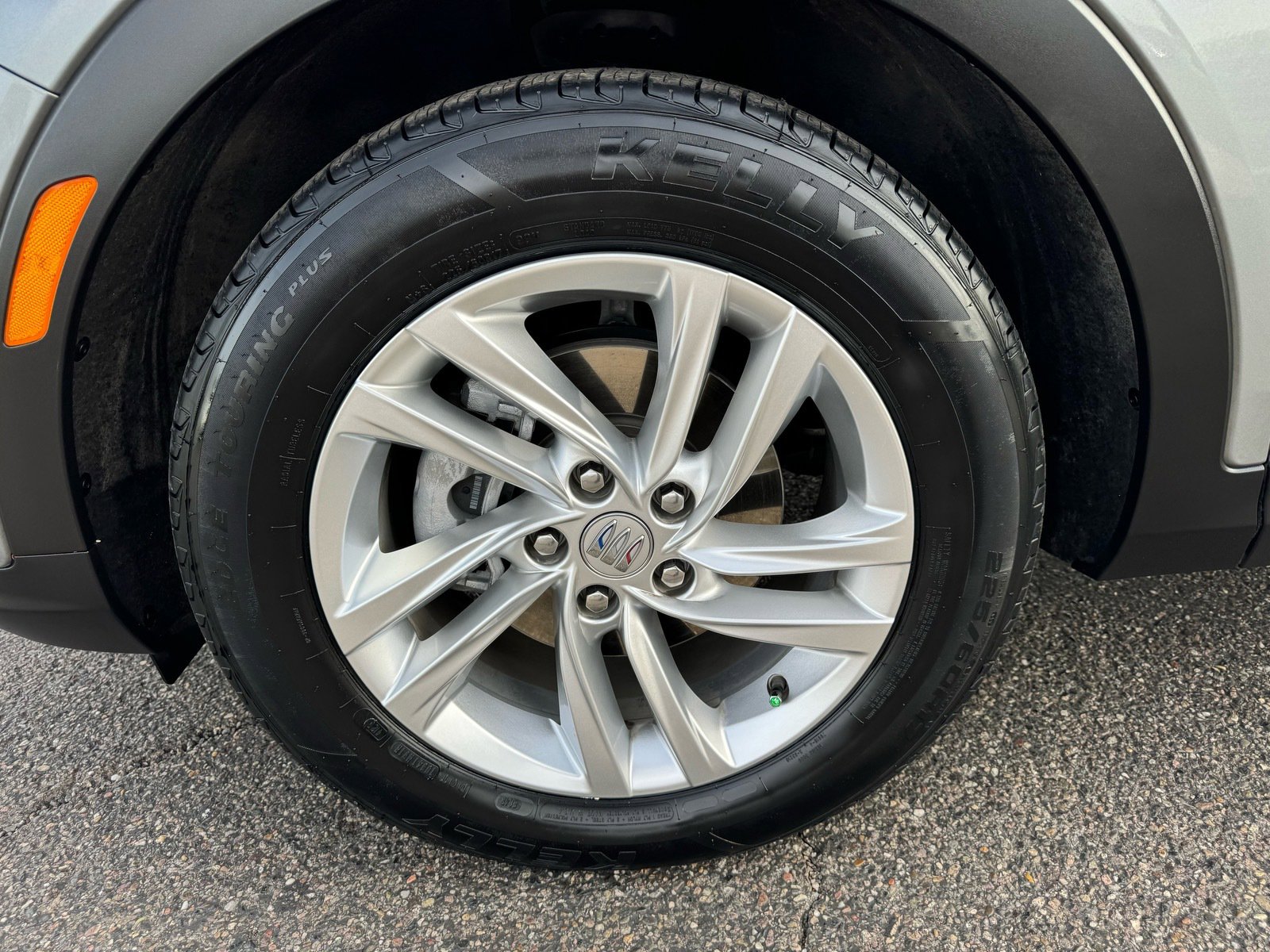 Used 2025 Buick Envista Preferred w/ Convenience I Package image 9