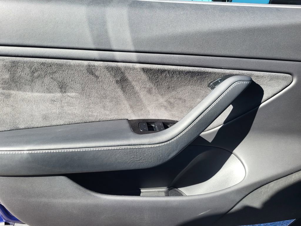 Used 2018 Tesla Model 3 Performance image 28