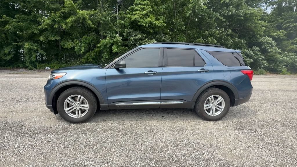 Used 2020 Ford Explorer XLT w/ Comfort Package RWD image 4