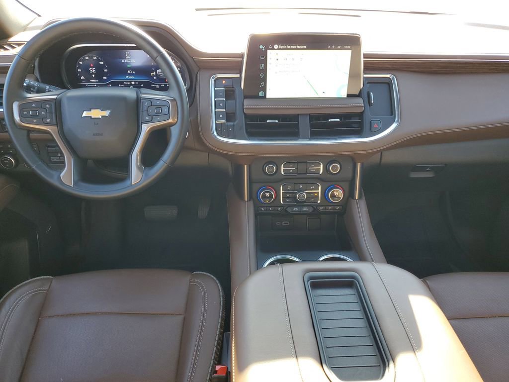 Used 2023 Chevrolet Suburban High Country image 28