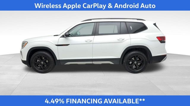Certified 2025 Volkswagen Atlas Peak Edition SE image 6