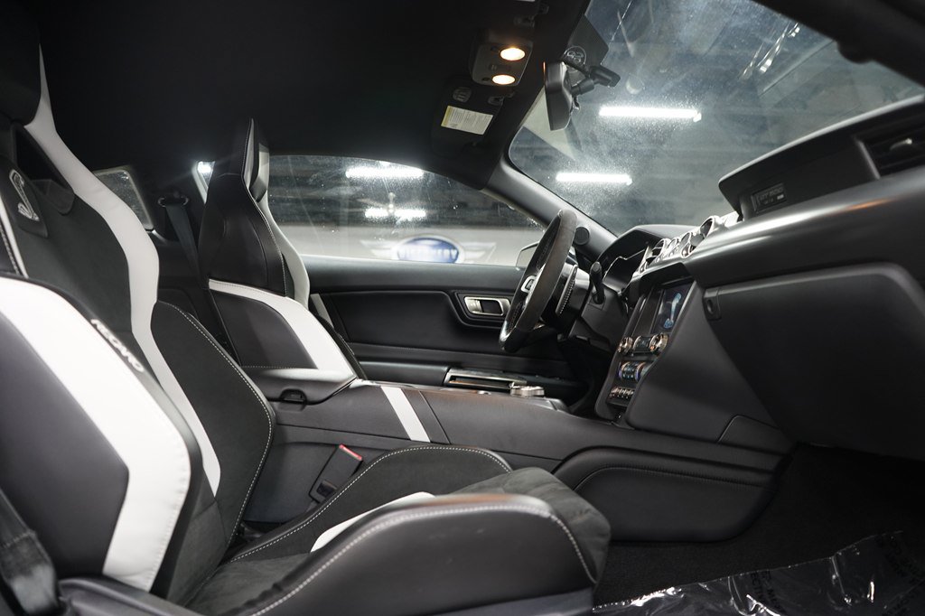 Used 2022 Ford Mustang Shelby GT500 w/ Technology Package RWD image 16