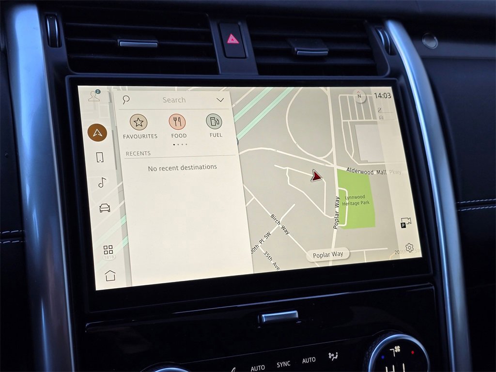 New 2025 Land Rover Discovery Metropolitan Edition image 12