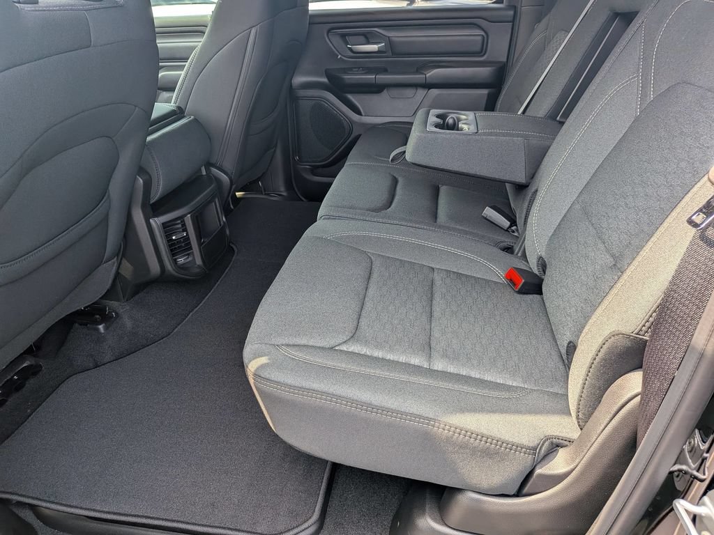 New 2026 RAM 1500 Express AWD/4WD image 23