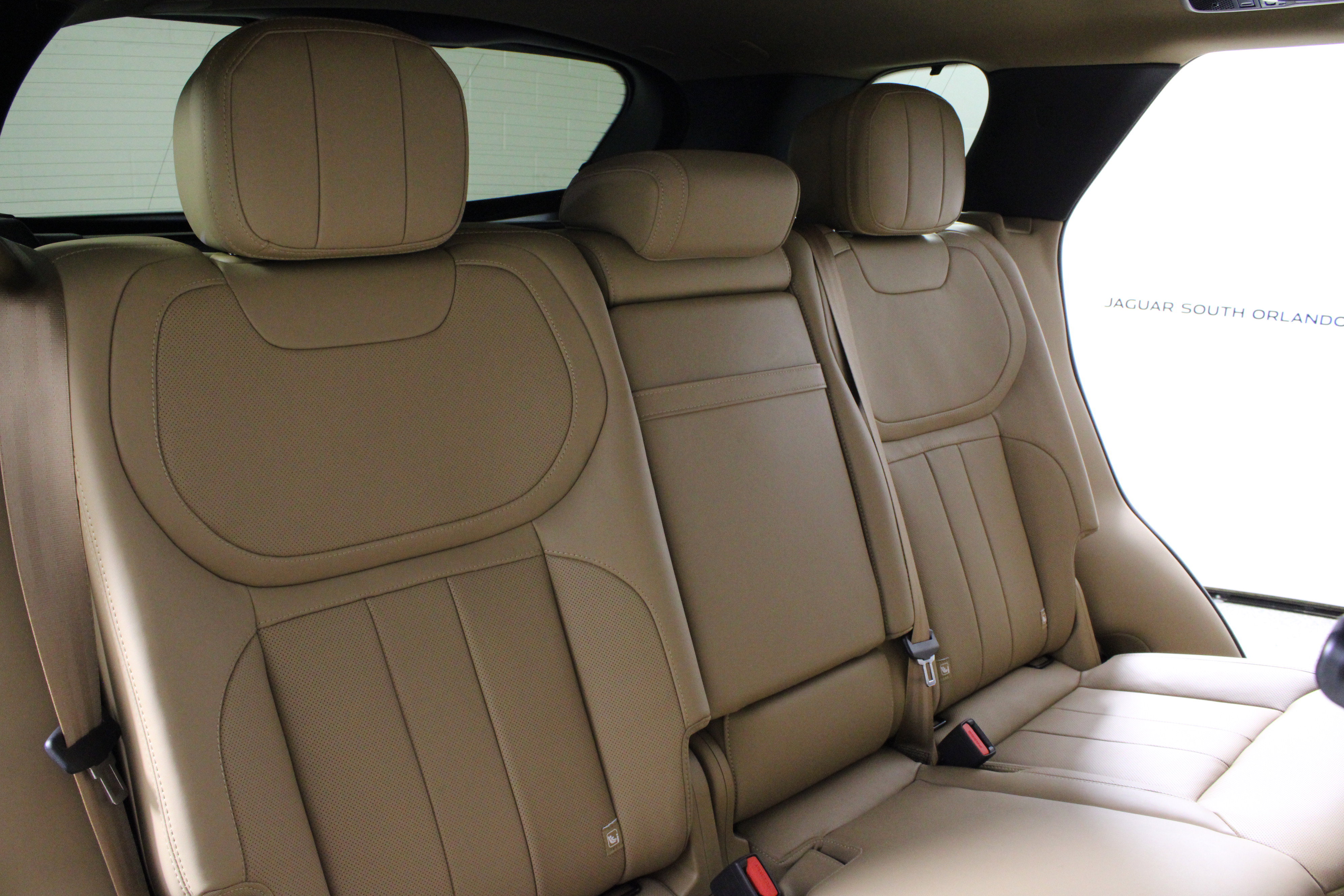 Used 2024 Land Rover Range Rover Sport SE image 15