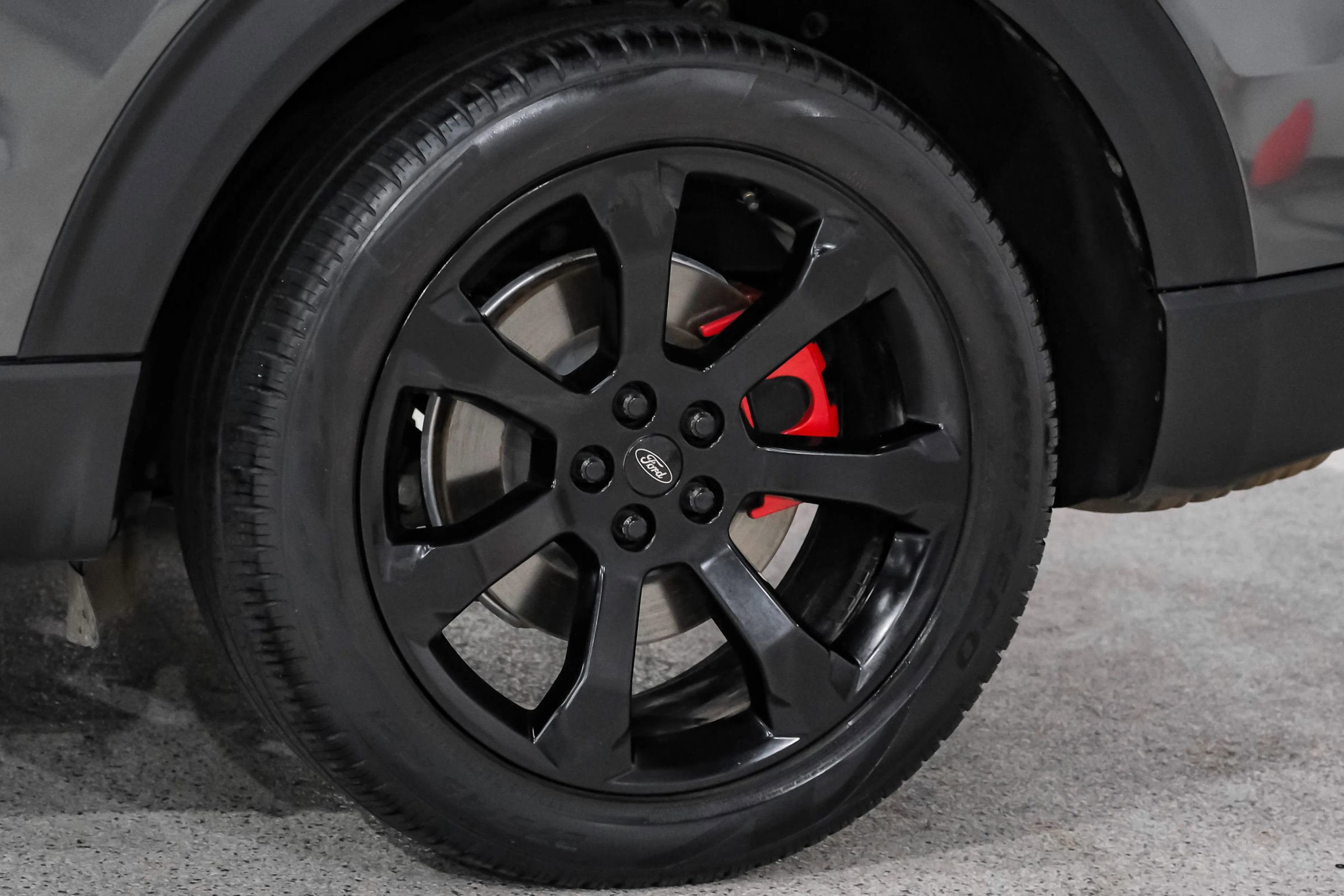 Used 2020 Ford Explorer ST w/ ST Street Pack image 57