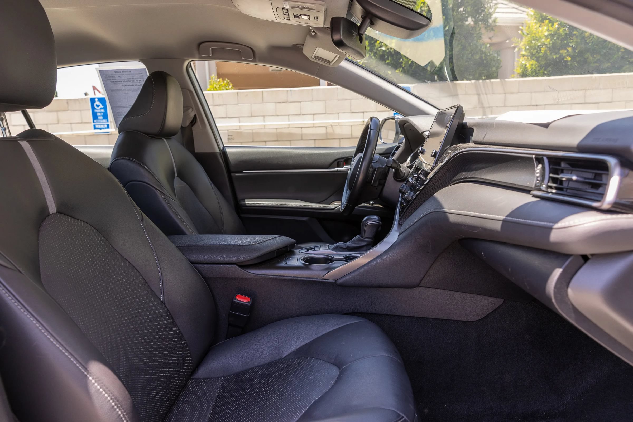 Used 2023 Toyota Camry XSE FWD image 28