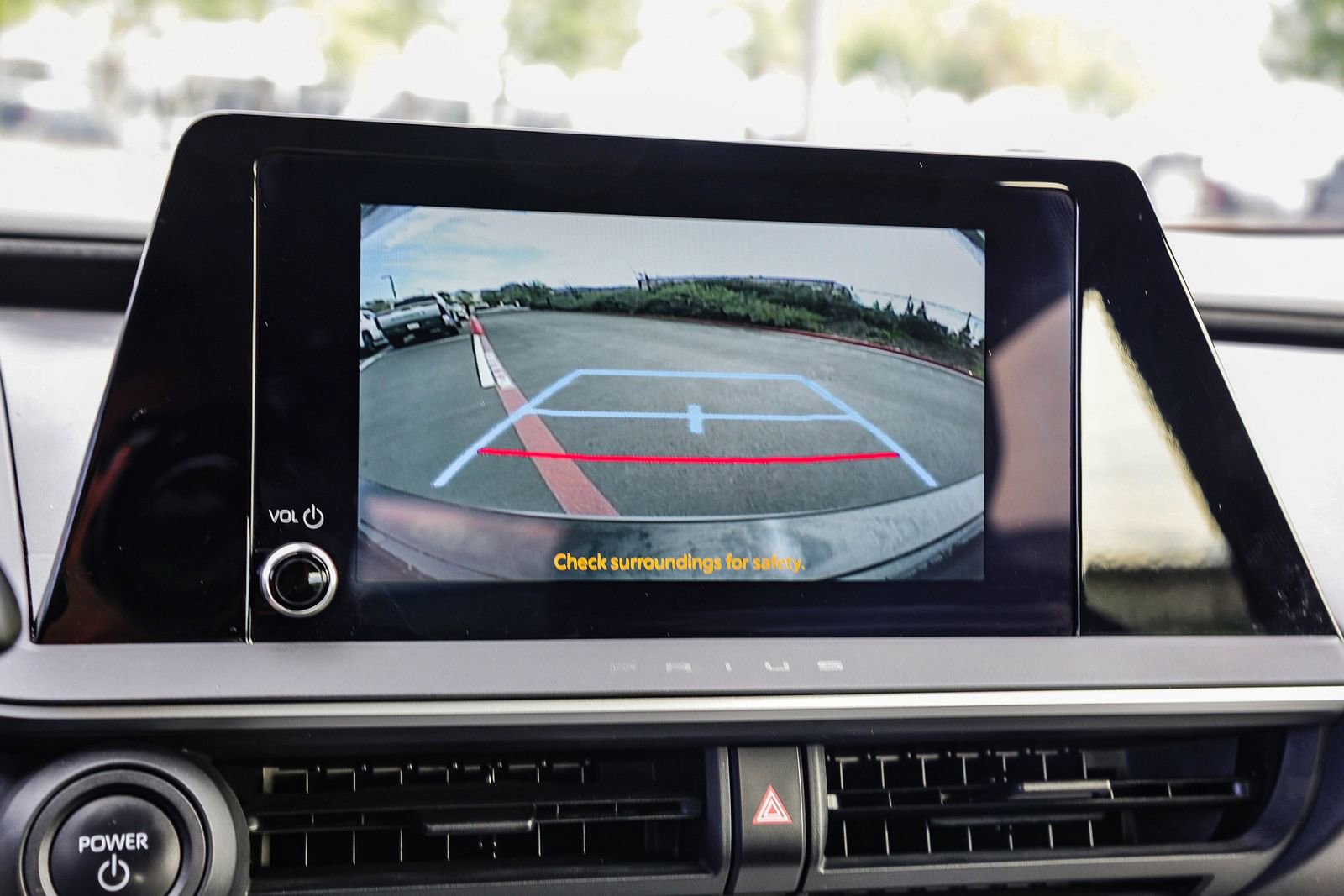 Used 2023 Toyota Prius LE image 30