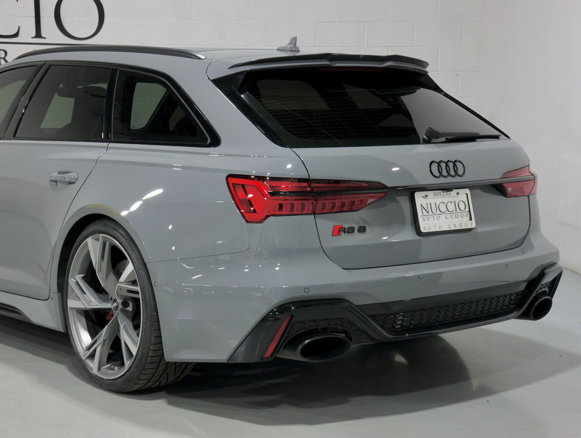 Used 2021 Audi RS 6 AWD/4WD image 25