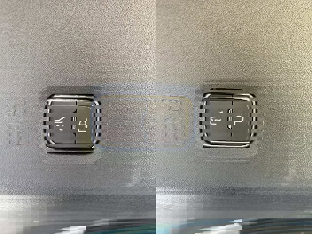 Used 2025 Ford Expedition Active AWD/4WD image 8