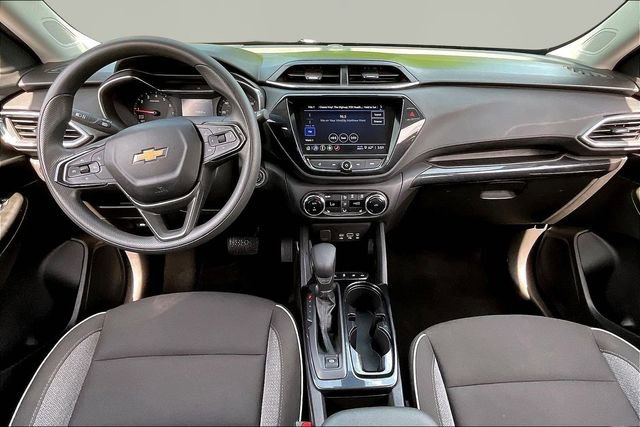 Used 2023 Chevrolet TrailBlazer LT w/ Convenience Package AWD/4WD image 7