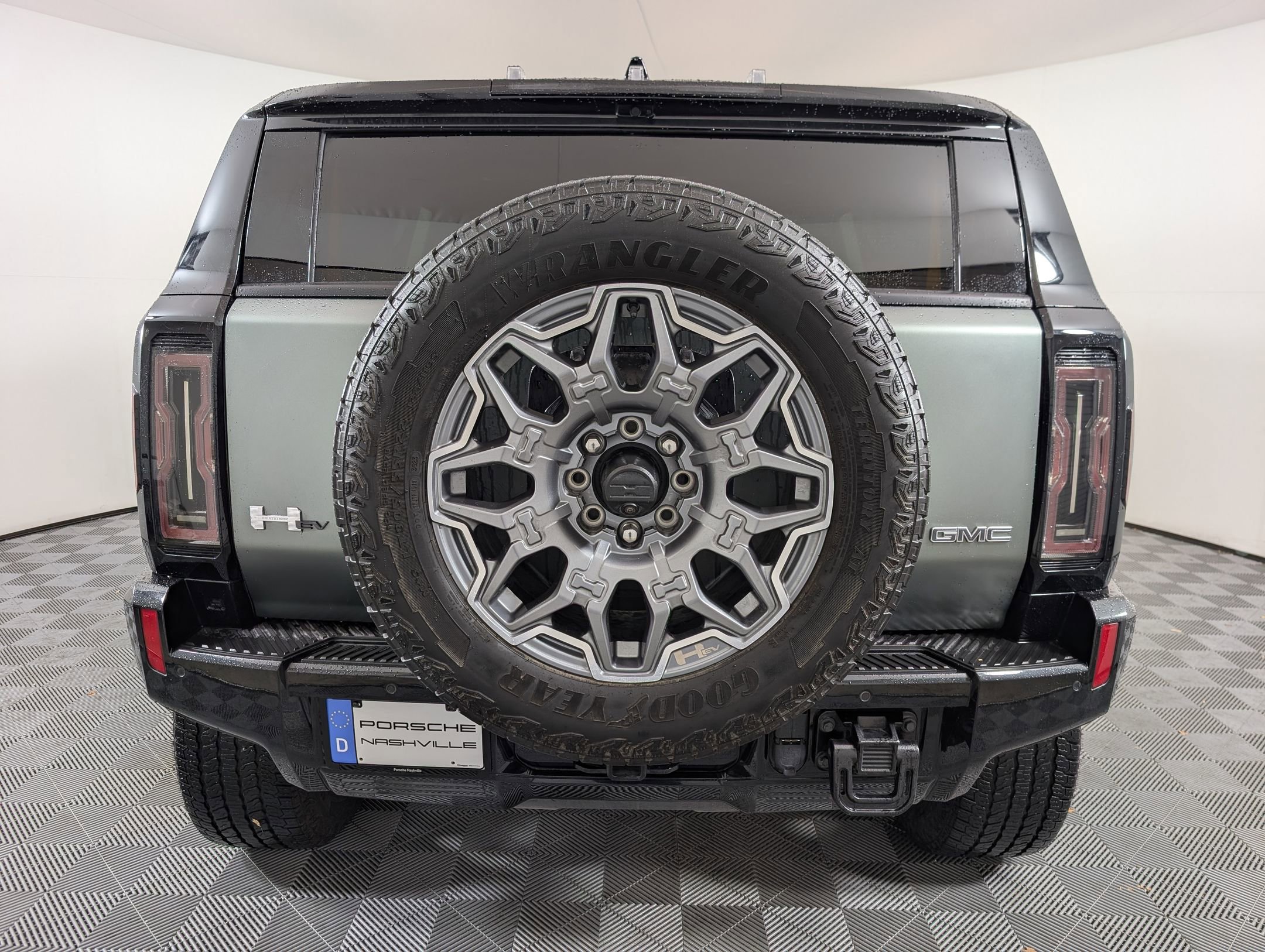 Used 2024 GMC Hummer EV 3X image 11