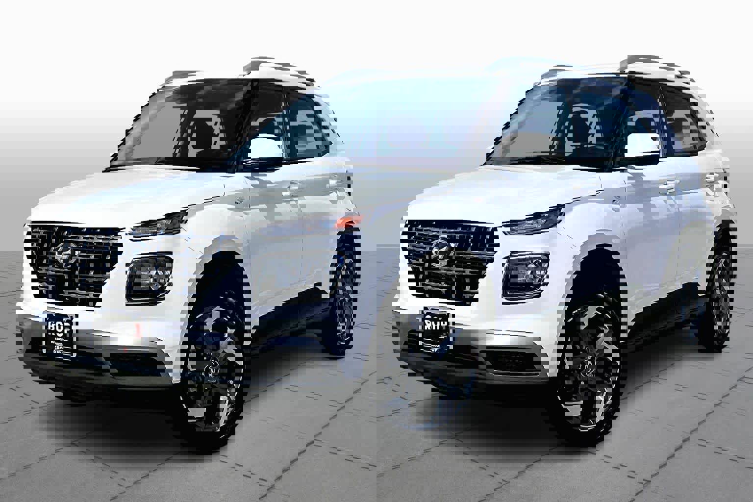 Used 2023 Hyundai Venue SEL w/ Cargo Package image 1