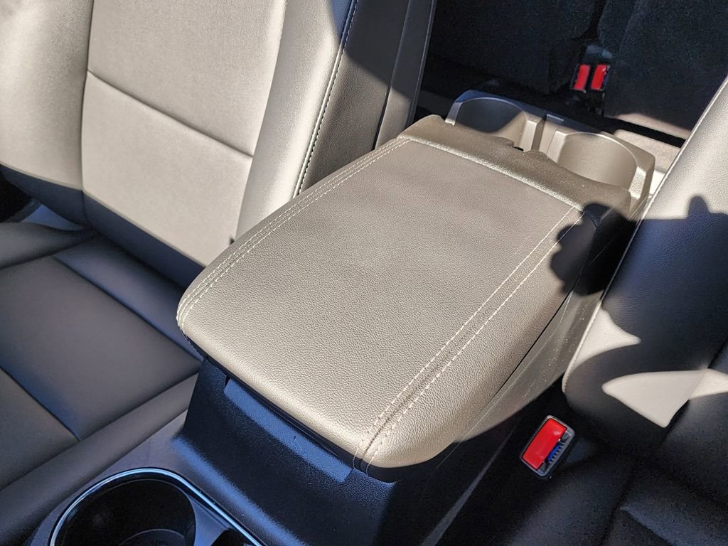 New 2026 GMC Canyon Elevation w/ Convenience Package image 32