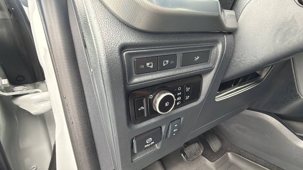 Used 2024 Ford F150 Lariat w/ FX4 Off-Road Package AWD/4WD image 37