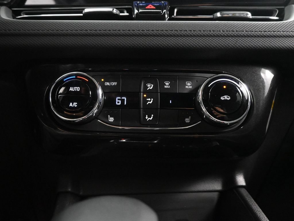 Used 2025 Chevrolet TrailBlazer LT w/ Convenience Package FWD image 27