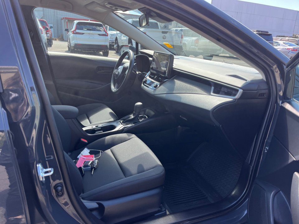 Used 2026 Toyota Corolla LE w/ LE Premium Package image 32
