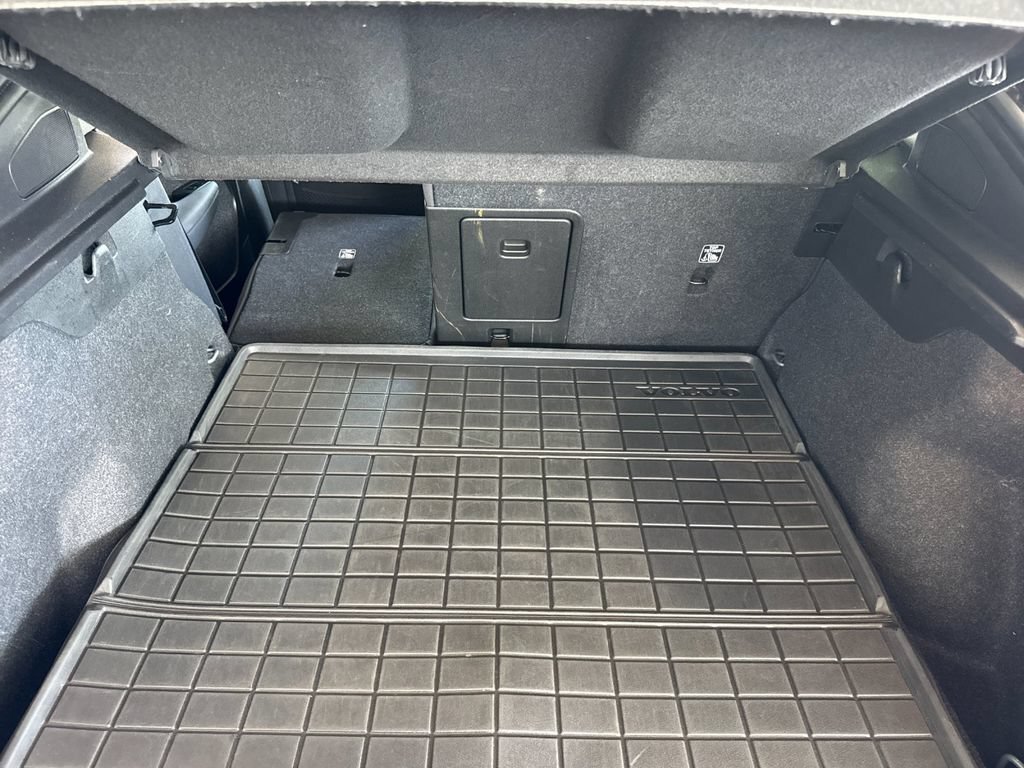 Certified 2023 Volvo C40 P8 Recharge Plus w/ Climate Package AWD/4WD image 14