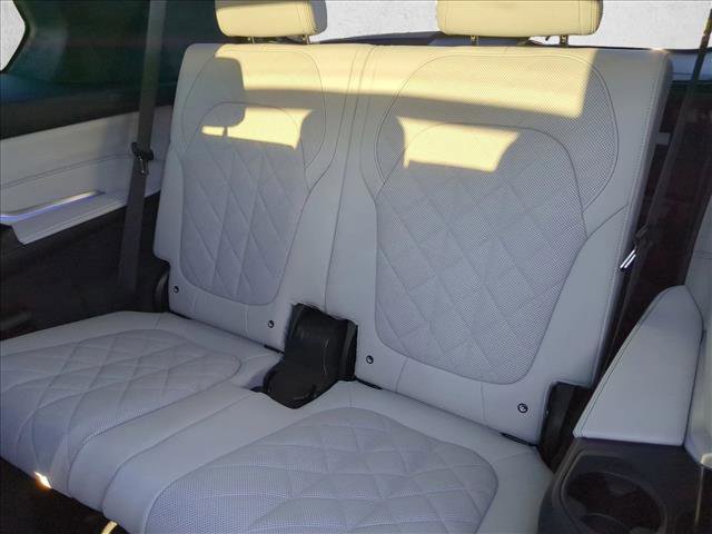 Used 2025 BMW X7 xDrive40i image 22