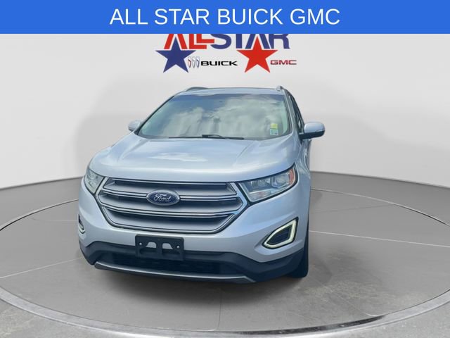 Used 2017 Ford Edge Titanium w/ Technology Package FWD image 2
