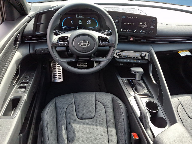 New 2026 Hyundai Elantra SEL Sport FWD image 7