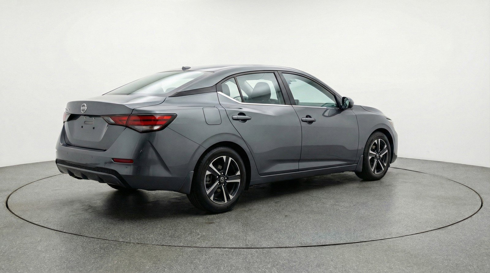 Used 2025 Nissan Sentra SV FWD image 9