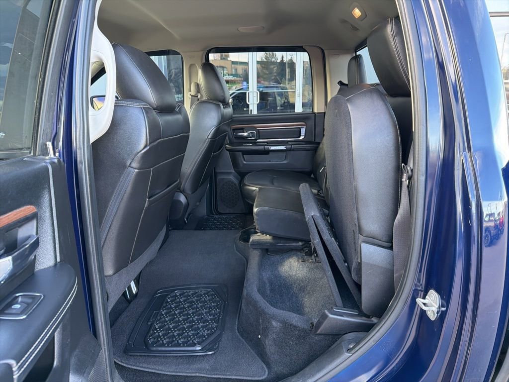 Used 2014 RAM 1500 Laramie w/ Convenience Group AWD/4WD image 32