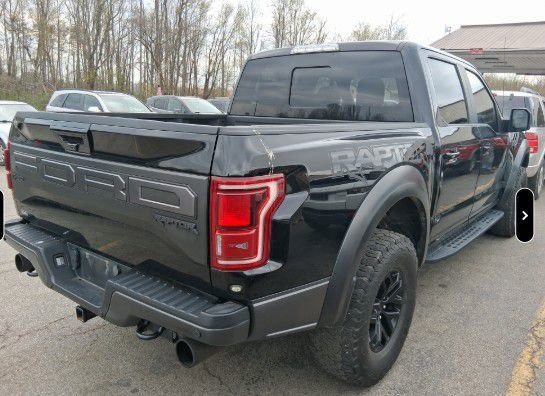 Used 2019 Ford F150 Raptor w/ Equipment Group 802A Luxury AWD/4WD image 3