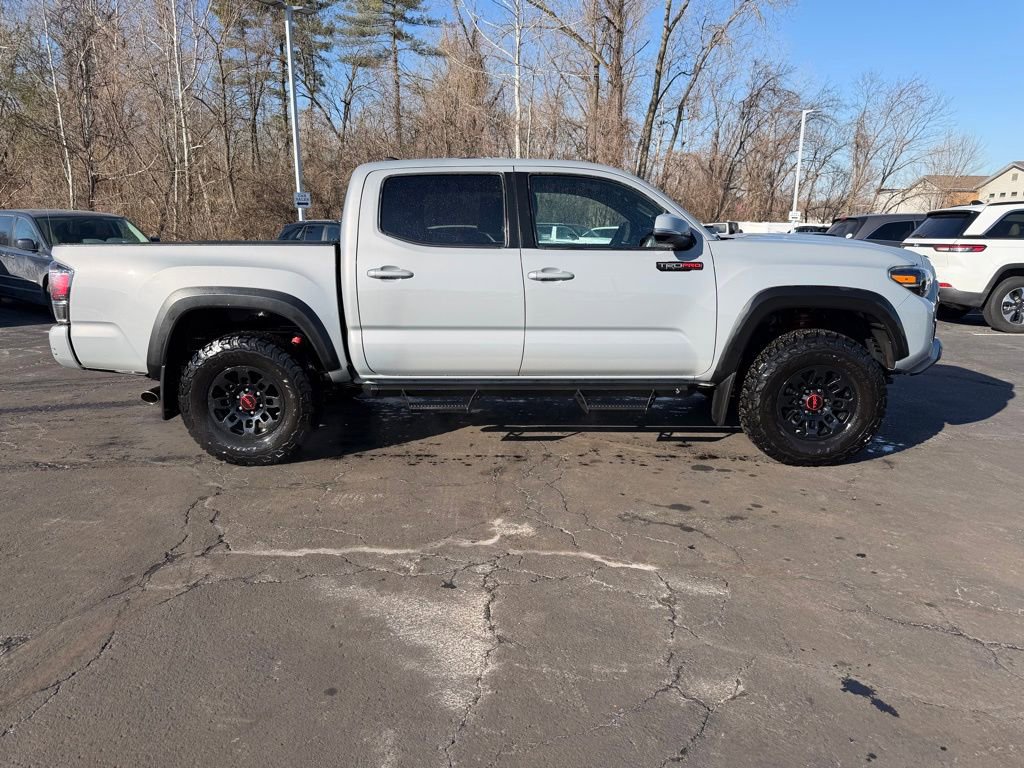Used 2017 Toyota Tacoma TRD Pro image 4