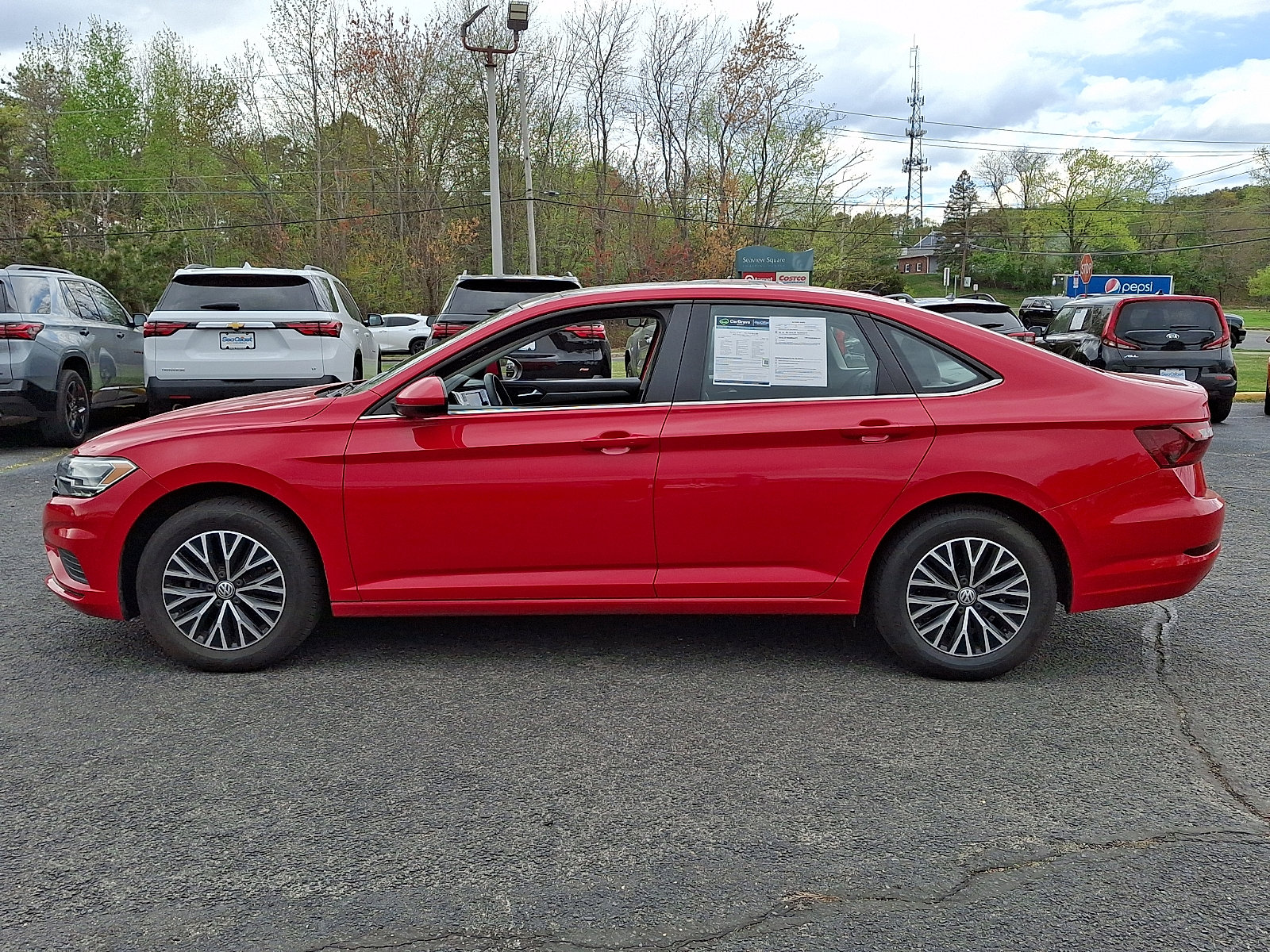 Used 2020 Volkswagen Jetta SE w/ SE Cold Weather Package image 4