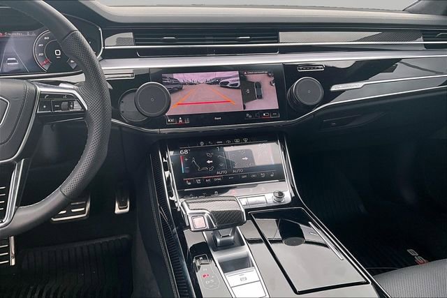 Used 2024 Audi S8 w/ S8 Comfort Plus Package AWD/4WD image 6