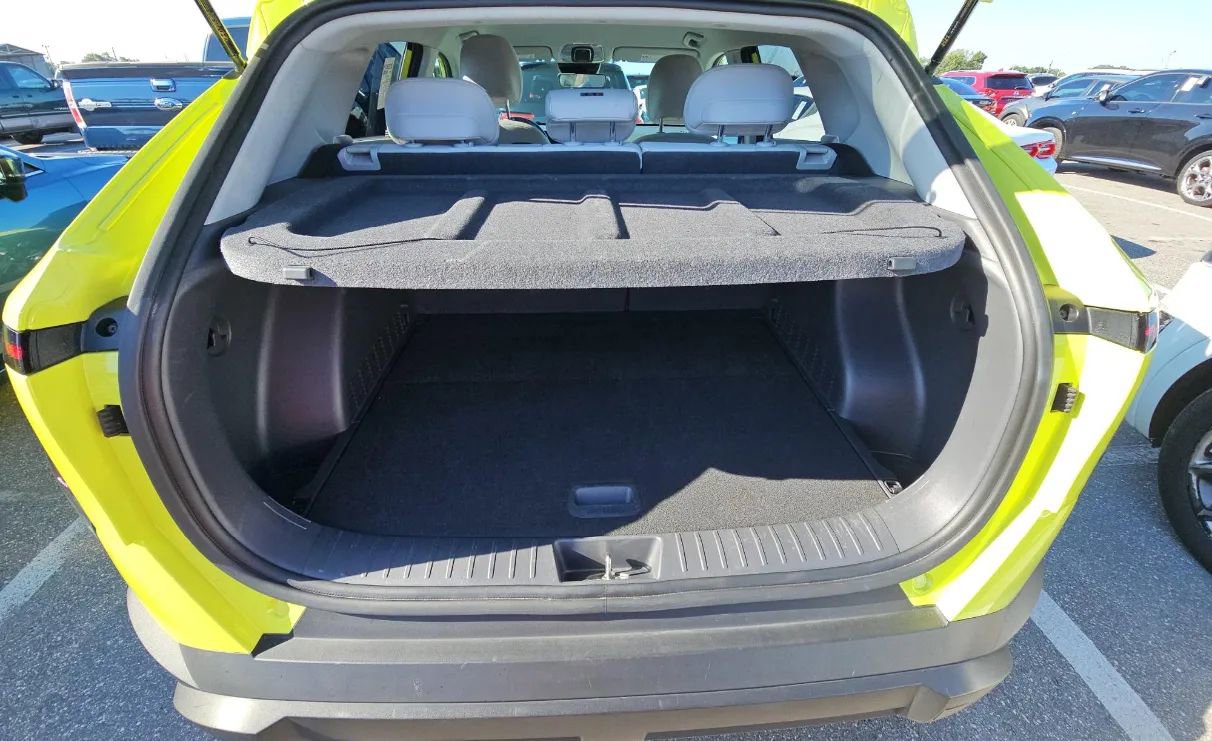 Used 2025 Hyundai Kona SEL FWD image 8