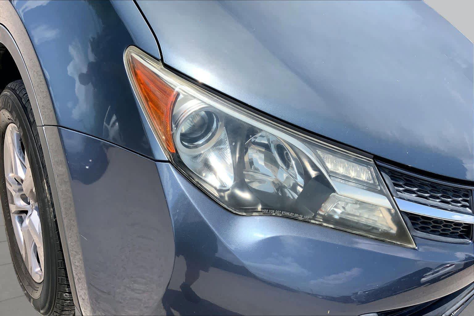 Used 2013 Toyota RAV4 LE FWD image 27