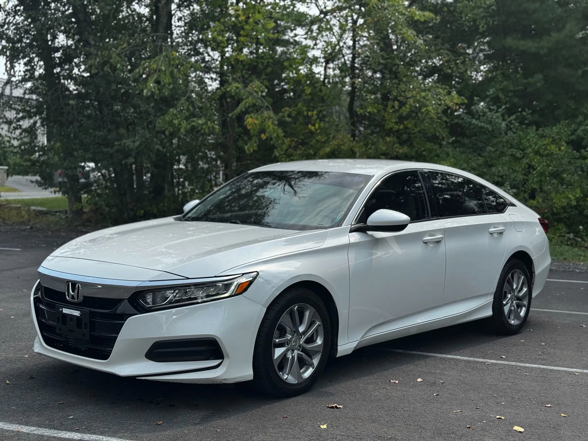 Used 2018 Honda Accord LX image 1