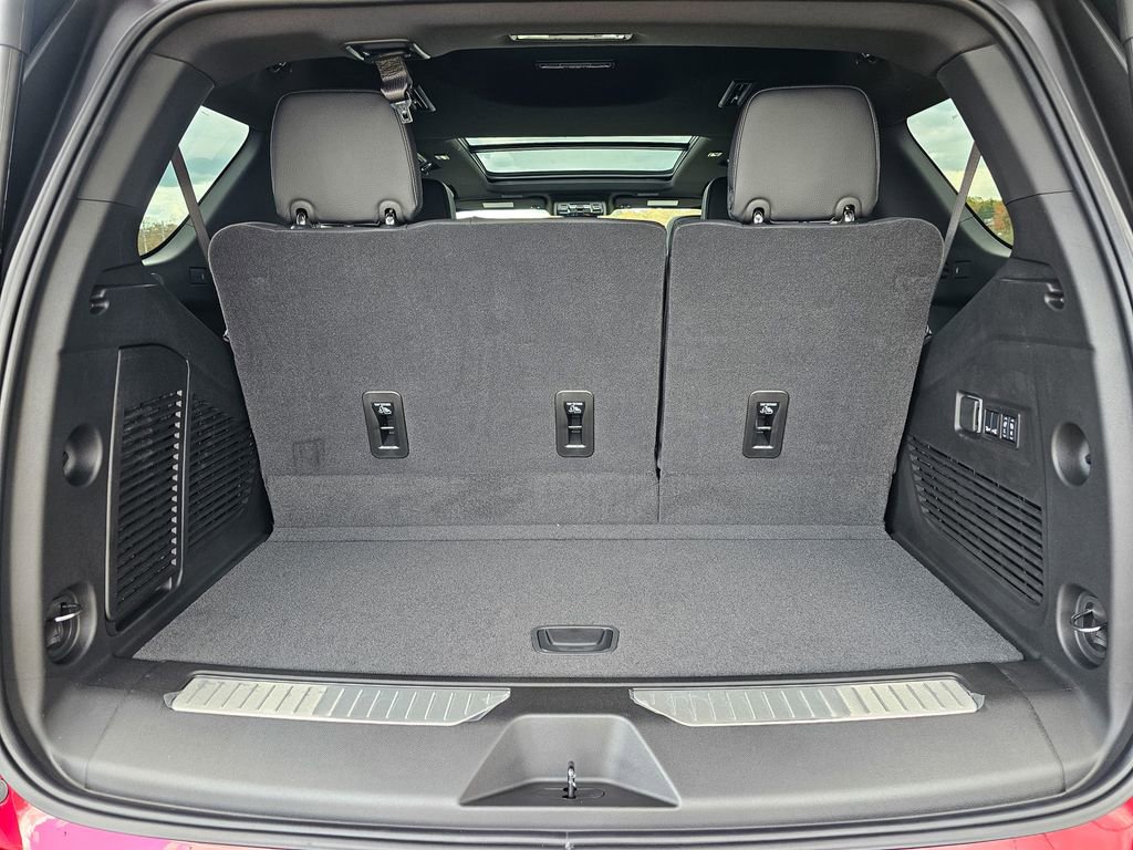 New 2026 GMC Yukon Denali w/ Sun & Power Step Package image 40