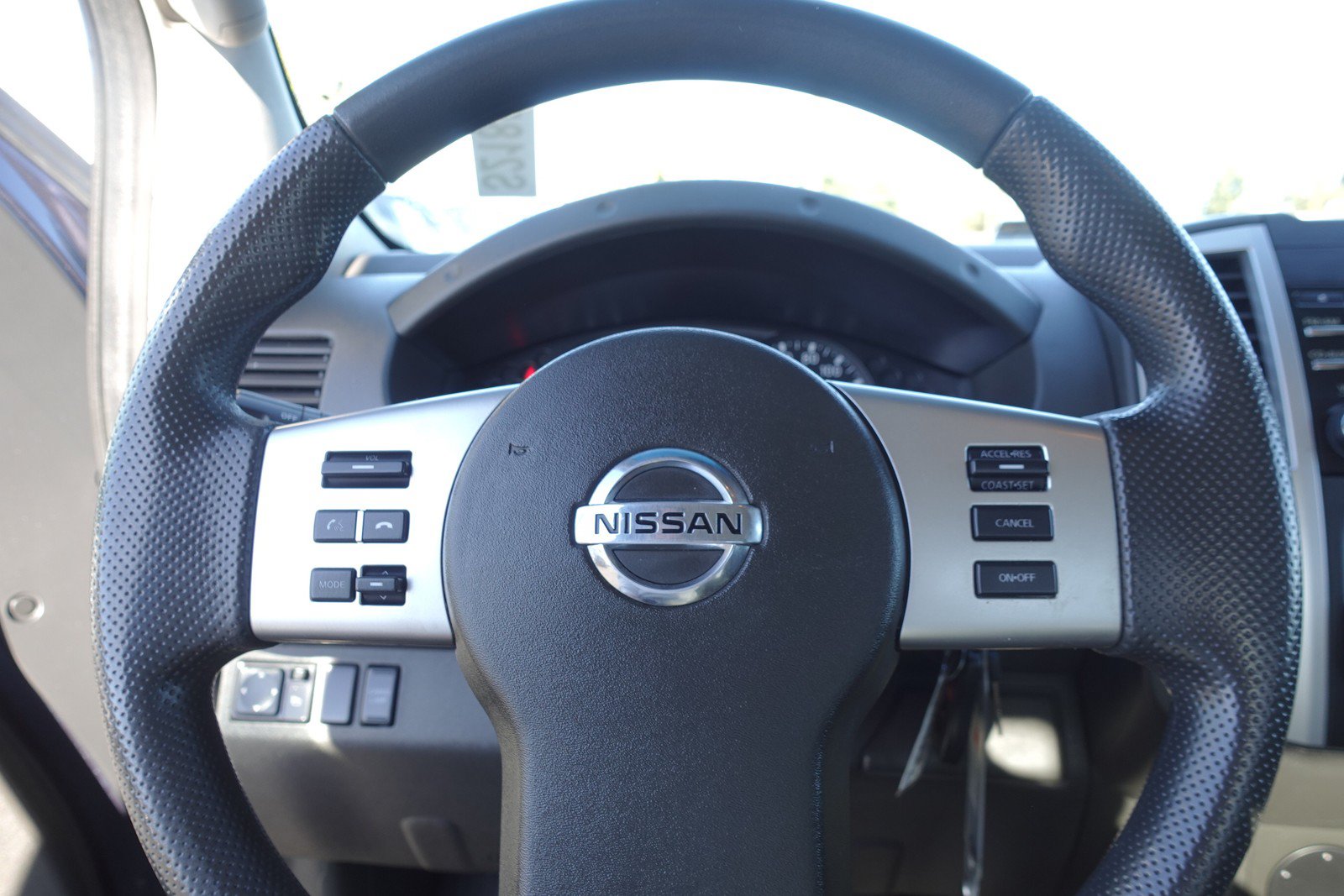 Used 2013 Nissan Frontier SV RWD image 13