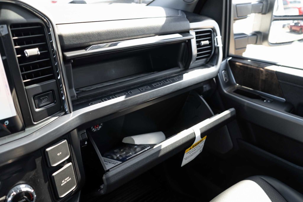 New 2025 Ford F350 Lariat w/ Chrome Package image 19
