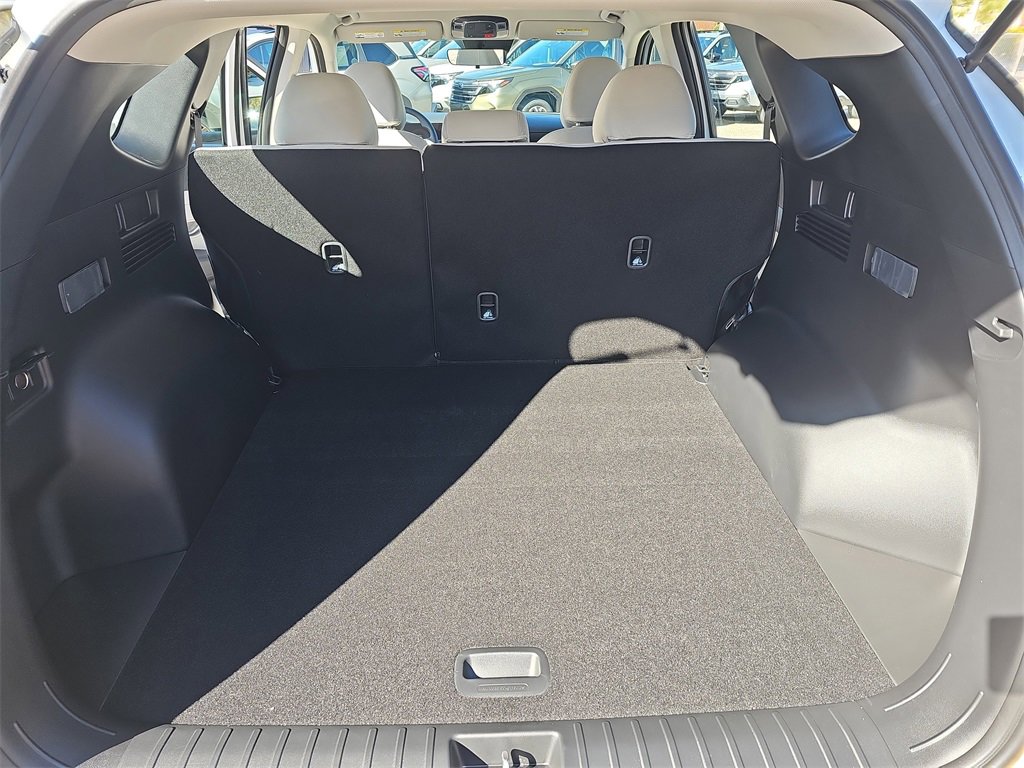 New 2026 Hyundai Tucson SE image 12