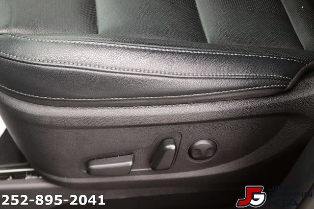 Certified 2025 Kia Telluride EX FWD image 18