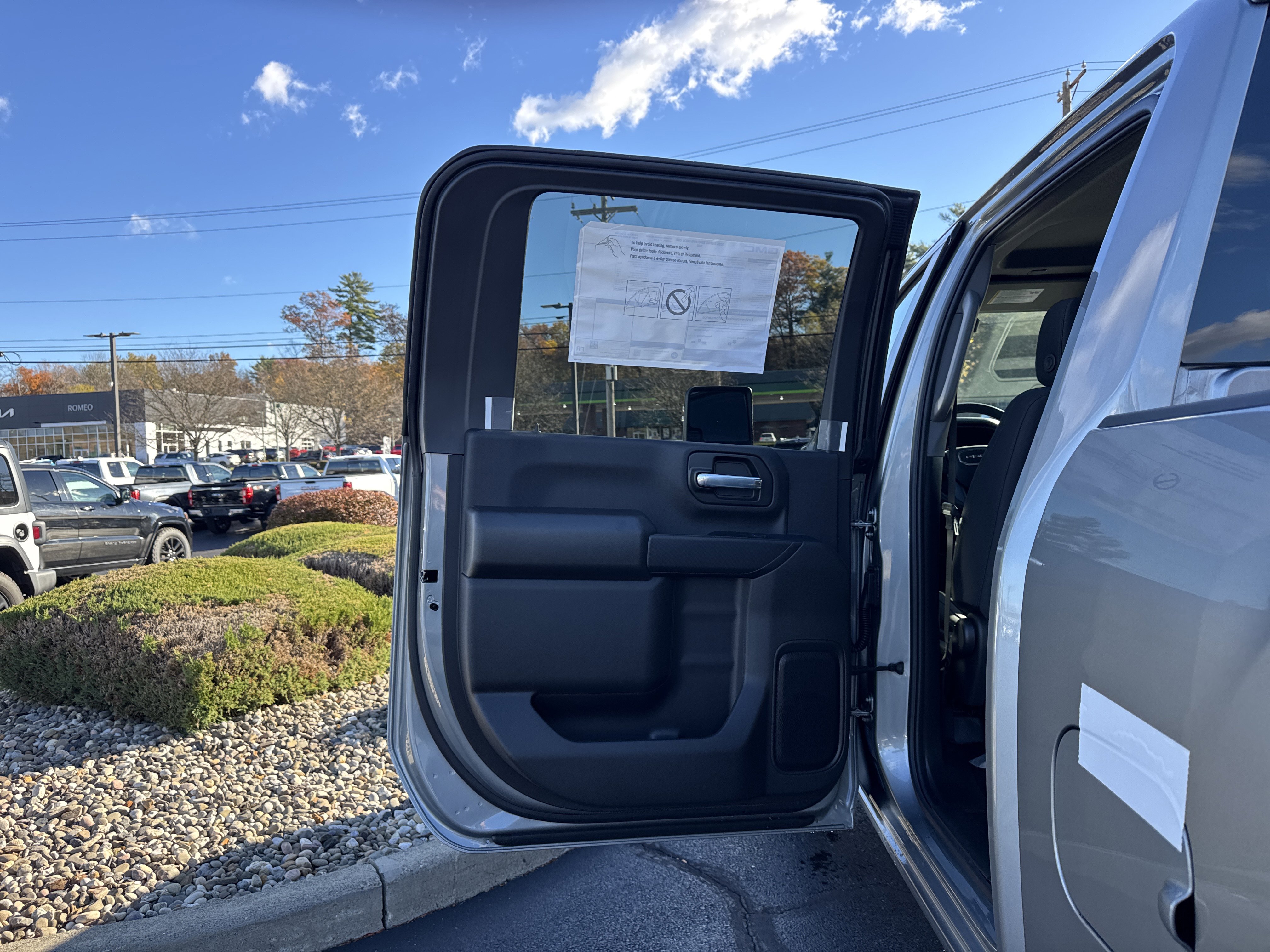 New 2026 GMC Sierra 2500 Pro w/ Convenience Package image 25