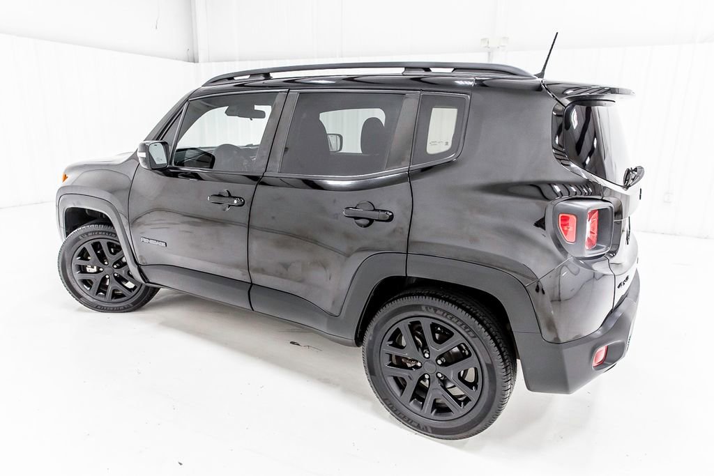 Used 2022 Jeep Renegade Altitude AWD/4WD image 4