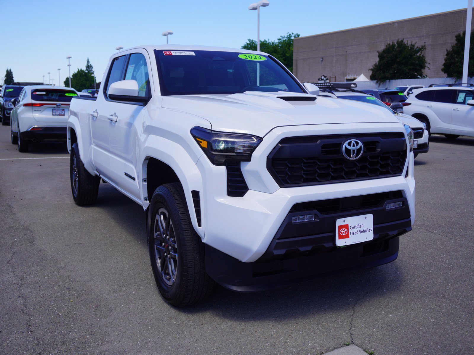 Used 2024 Toyota Tacoma TRD Sport AWD/4WD video 1