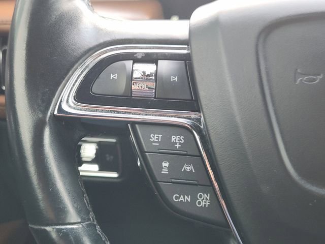 Used 2022 Lincoln Nautilus Reserve w/ Equipment Group 201A image 22