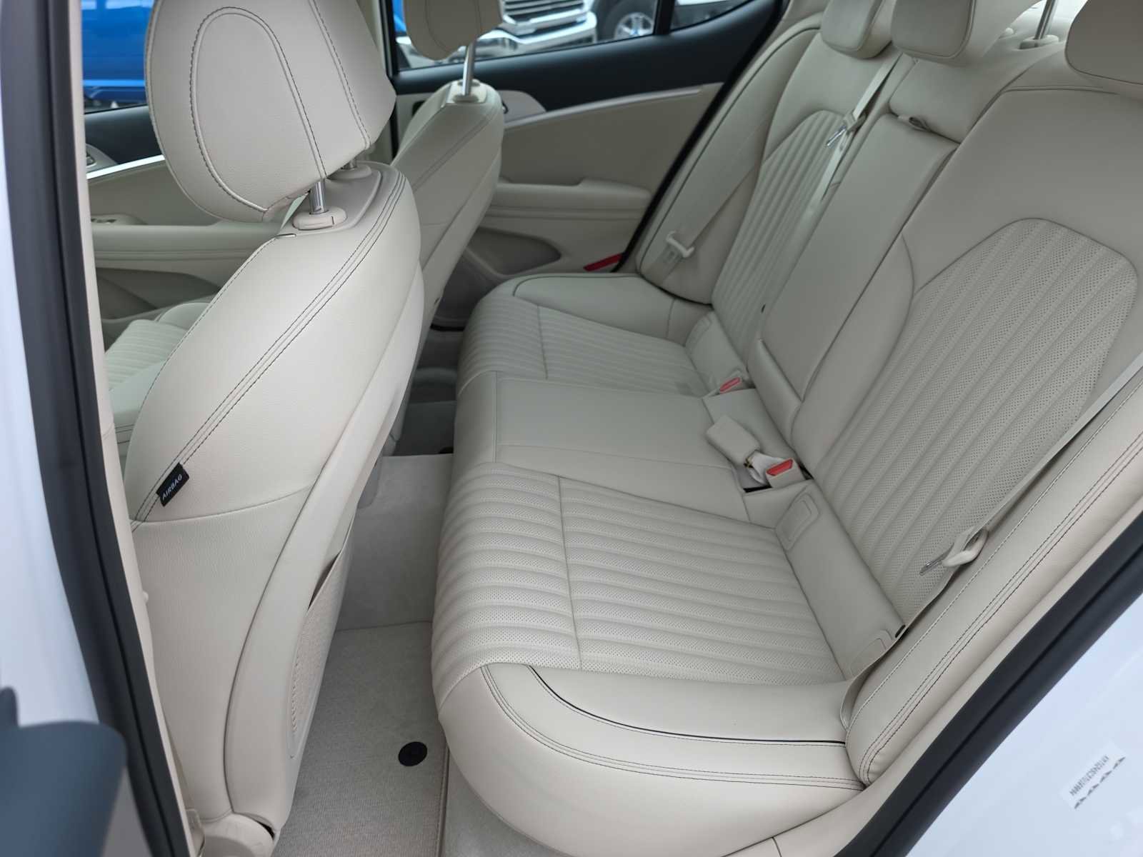 New 2026 Genesis G70 2.5T Prestige image 25