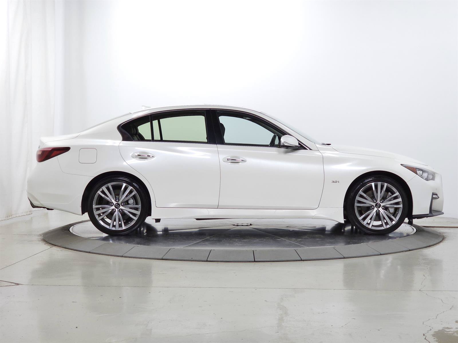Used 2019 INFINITI Q50 Sport w/ Cargo Package (L96) AWD/4WD image 9